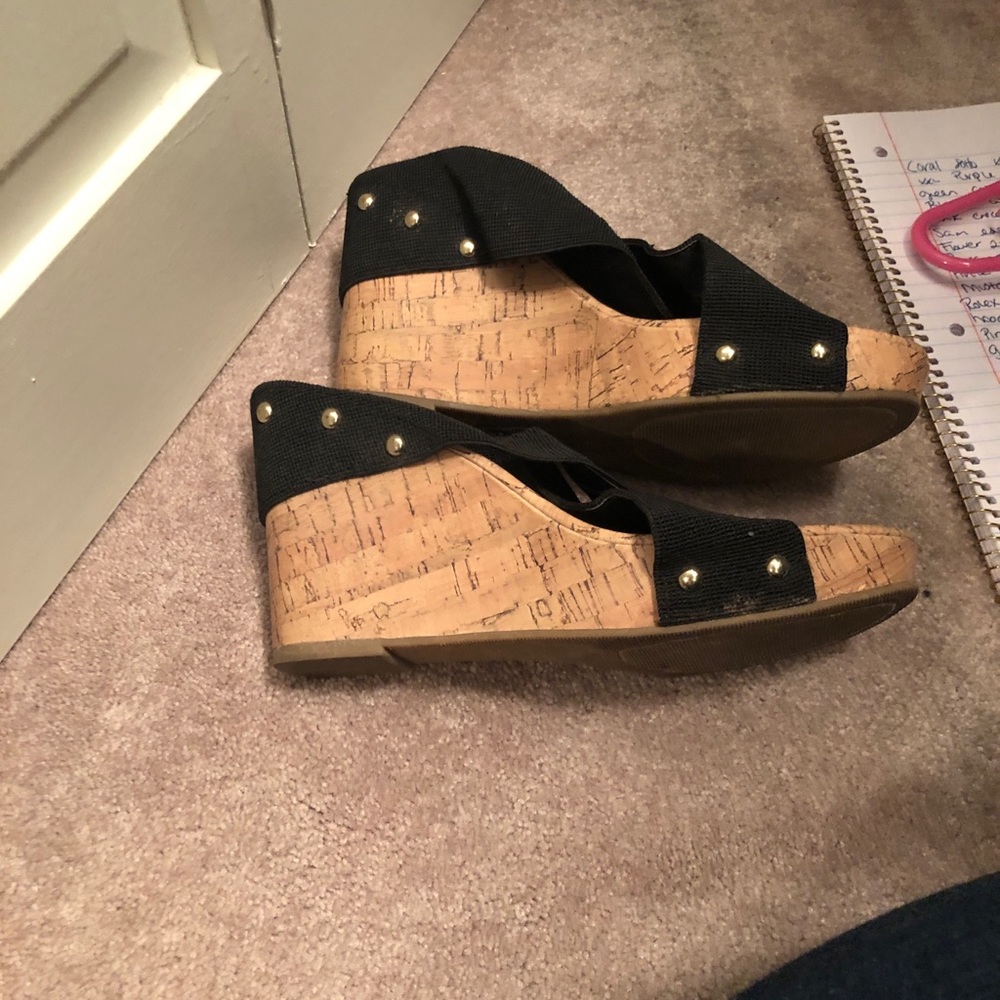Madden girl wedges